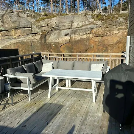 Family Friendly Near The Sea Sun Day * 산데피요르드